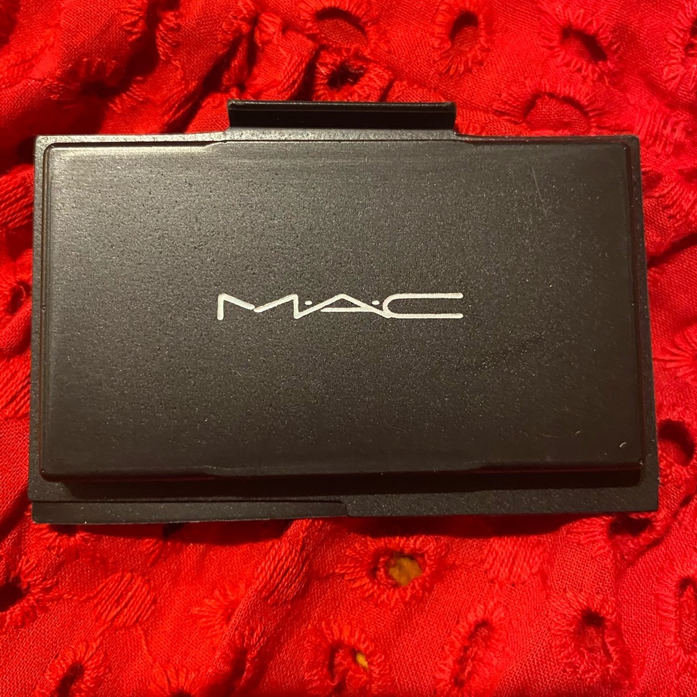 M.A.C. Studio Fix Powder plus Foundation